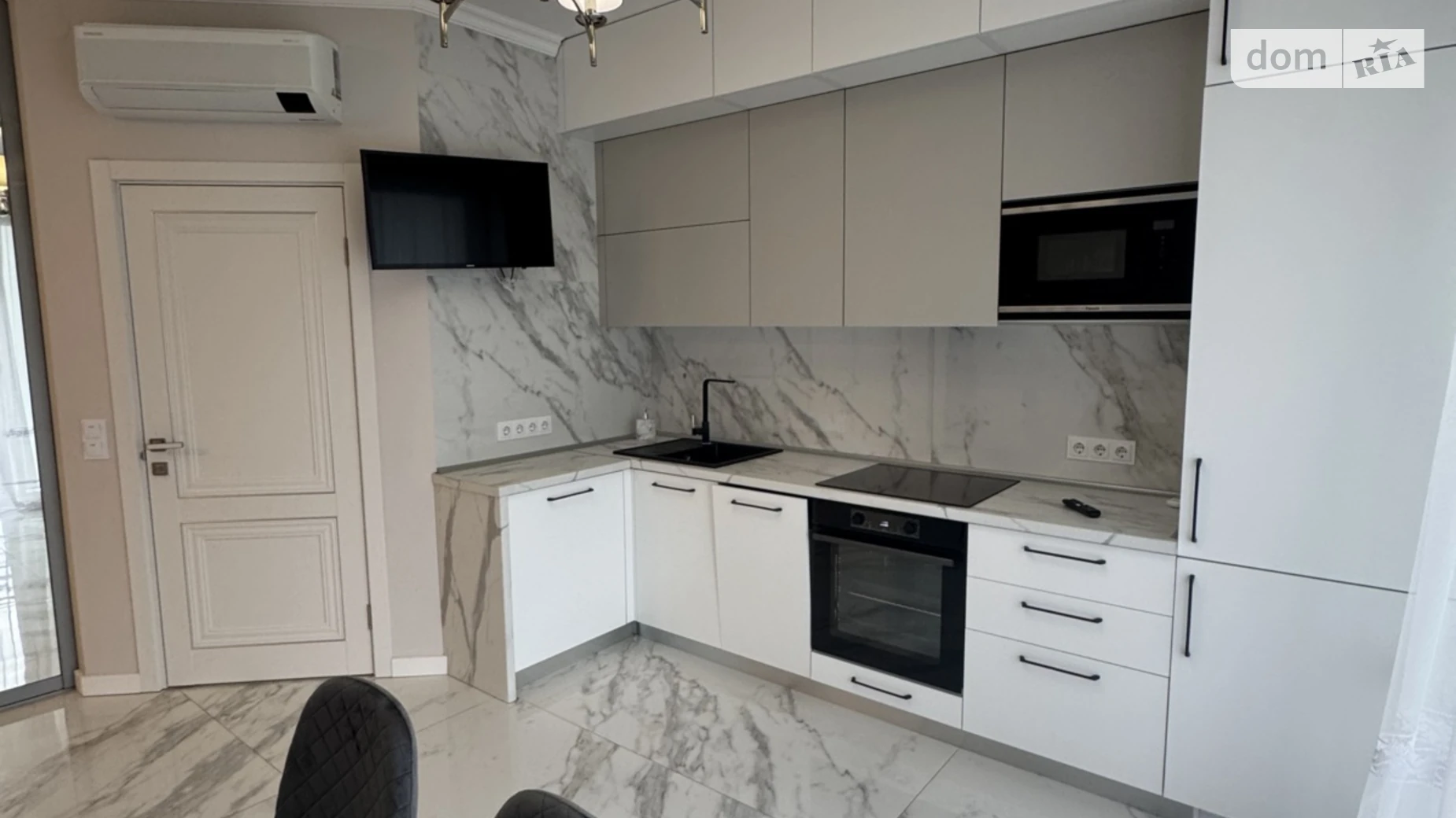 Продается 2-комнатная квартира 56 кв. м в Ужгороде, ул. Загорская, 170 - фото 4