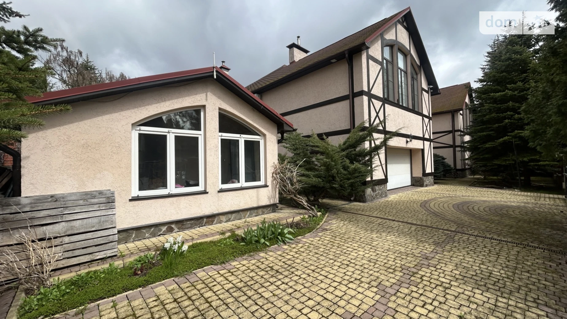 Продается дом на 2 этажа 550 кв. м с подвалом, цена: 700000 $ - фото 2