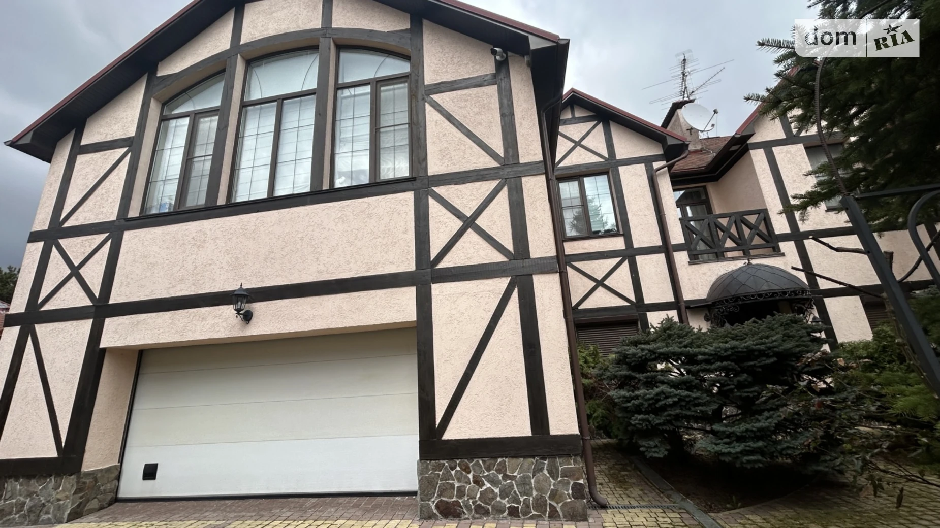 Продается дом на 2 этажа 550 кв. м с подвалом, цена: 700000 $ - фото 3