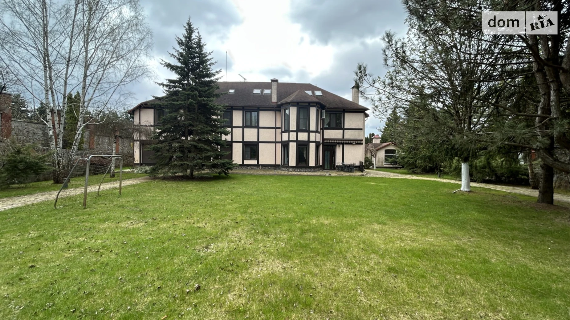 Продается дом на 2 этажа 550 кв. м с подвалом, цена: 700000 $ - фото 4