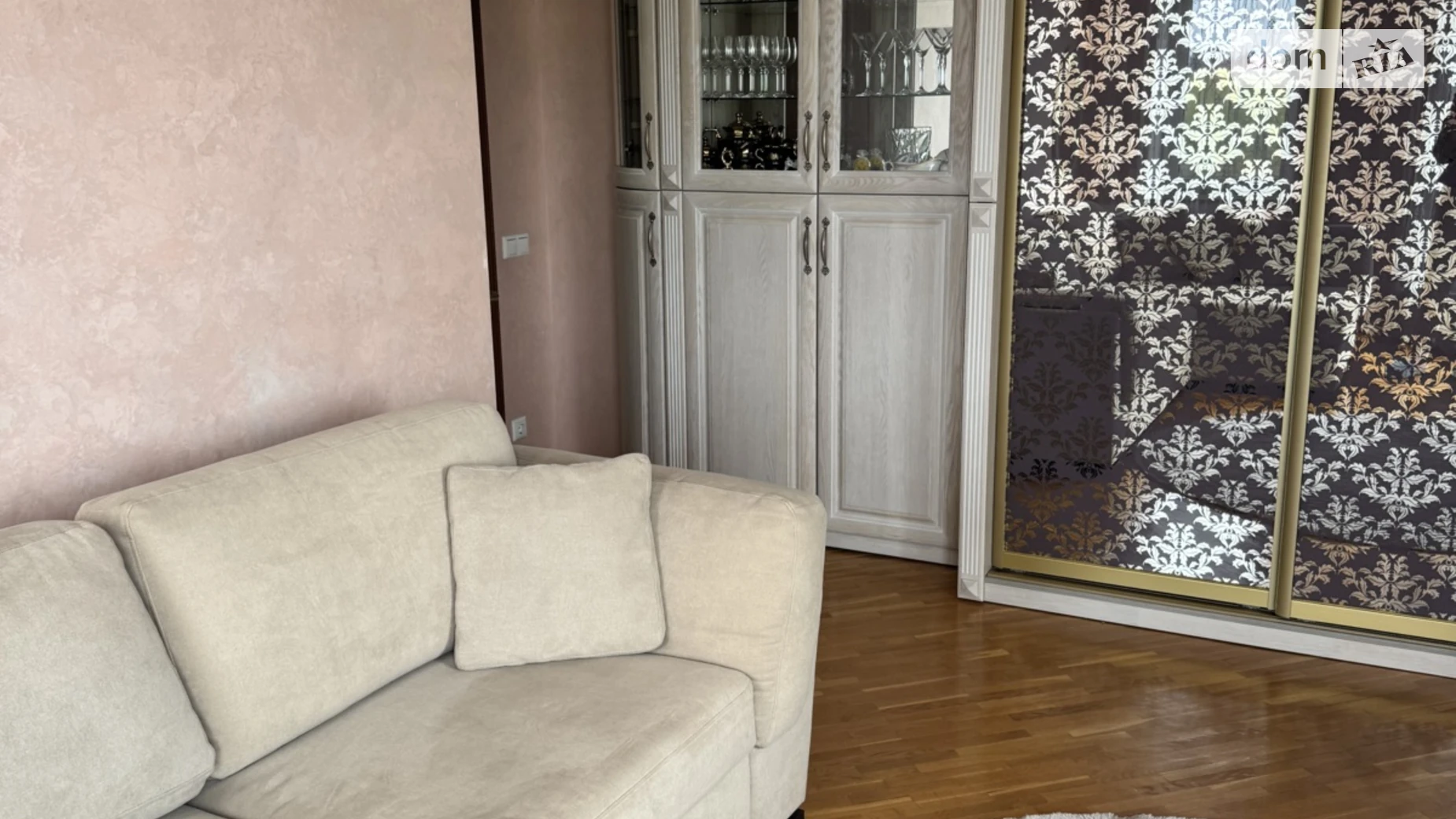 2-комнатная квартира 72.8 кв. м в Луцке, ул. Набережная, 10 - фото 2