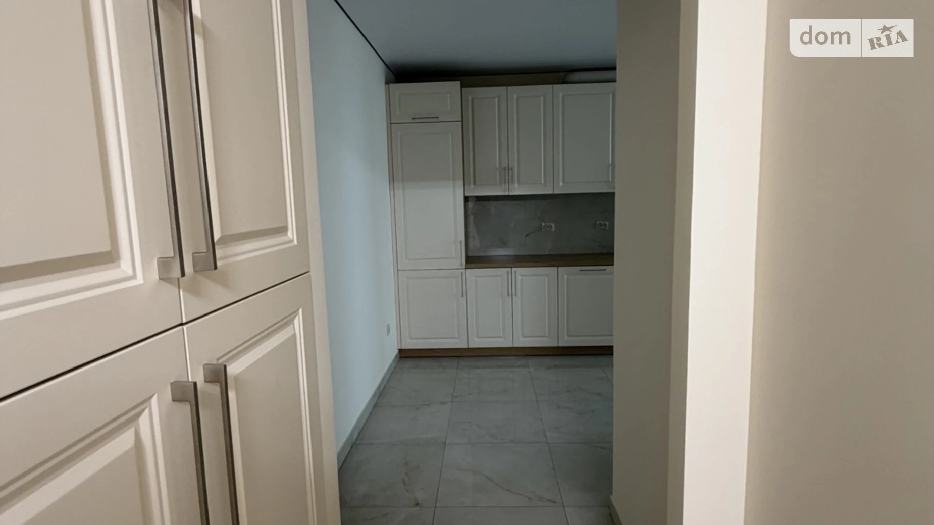 Сдается в аренду 1-комнатная квартира 47.2 кв. м в Ивано-Франковске, ул. Высочана Семена, 18 корпус 13 - фото 2
