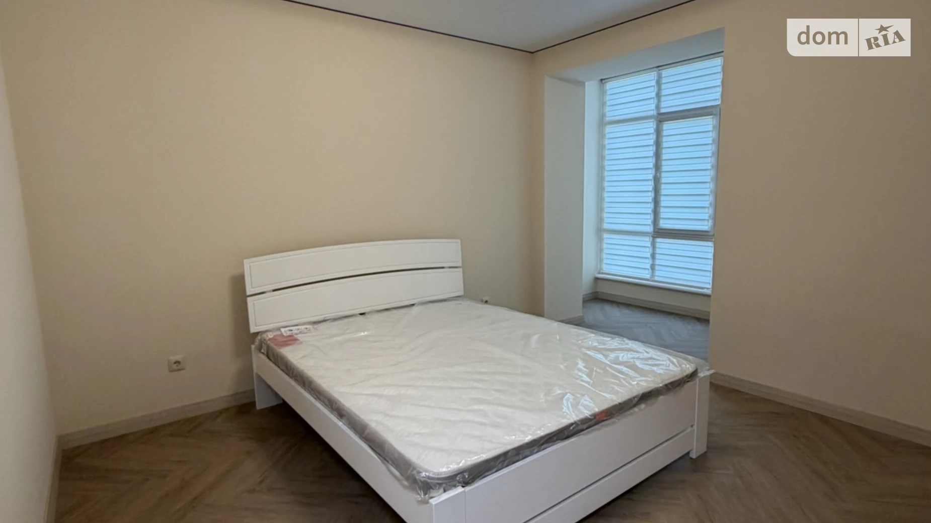 Сдается в аренду 1-комнатная квартира 47.2 кв. м в Ивано-Франковске, ул. Высочана Семена, 18 корпус 13 - фото 3