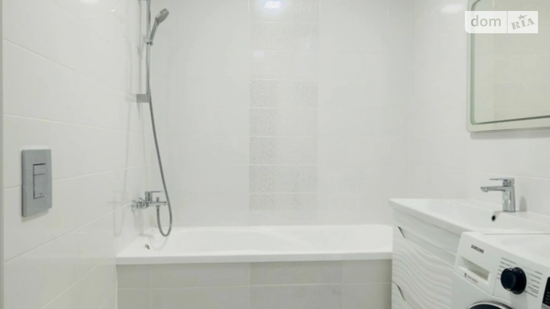 Продается 1-комнатная квартира 38 кв. м в Черновцах, ул. Валерия Чкалова - фото 2