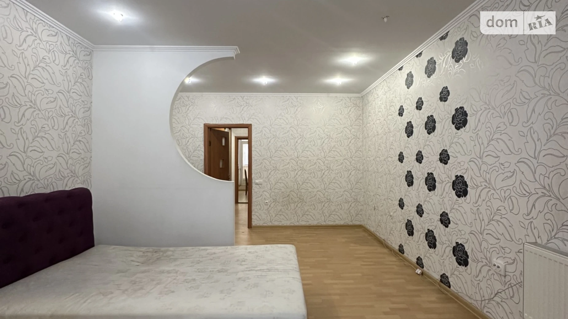 Продается 1-комнатная квартира 53.1 кв. м в Одессе, ул. Зоопарковая, 10 - фото 2