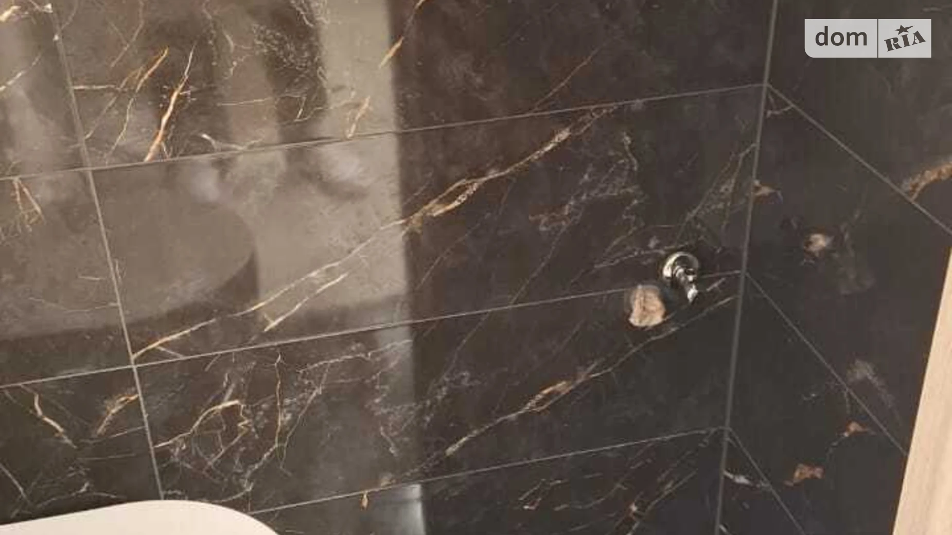 Продается 2-комнатная квартира 57.9 кв. м в Чопе, ул. Спортивная, 1 - фото 2