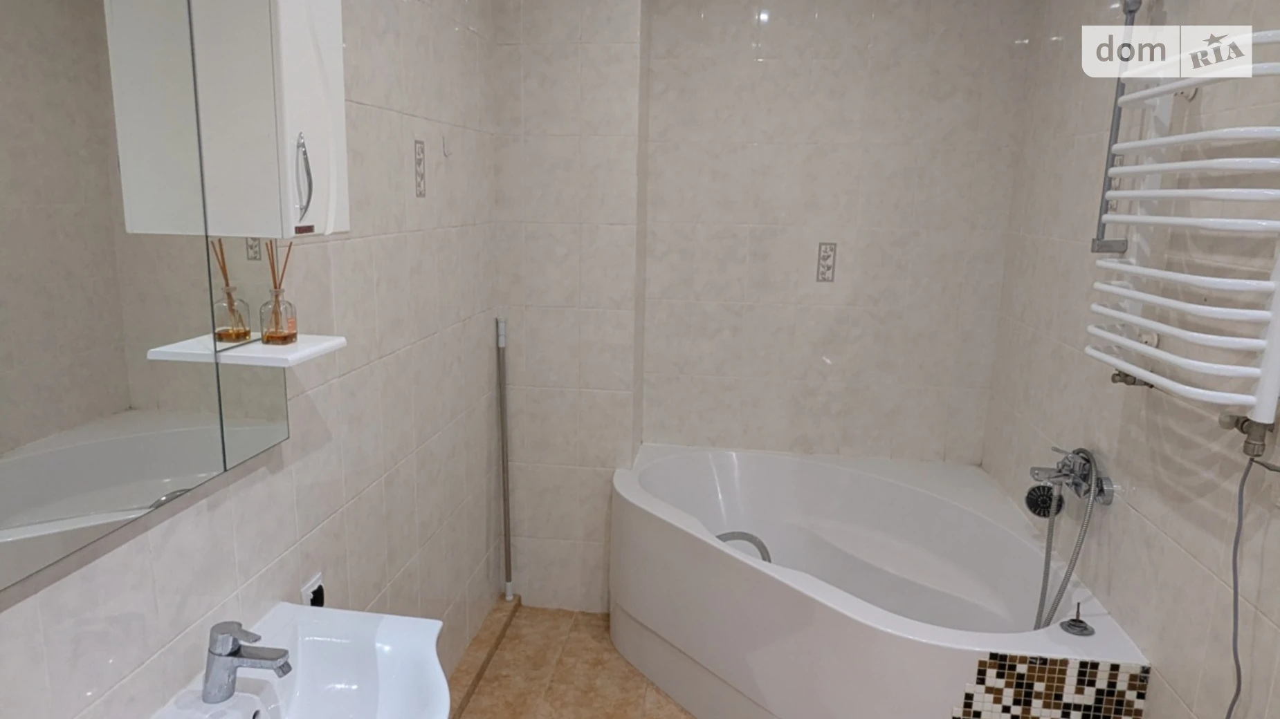 Сдается в аренду 2-комнатная квартира 72 кв. м в Ровно, ул. Соборная, 5А - фото 5