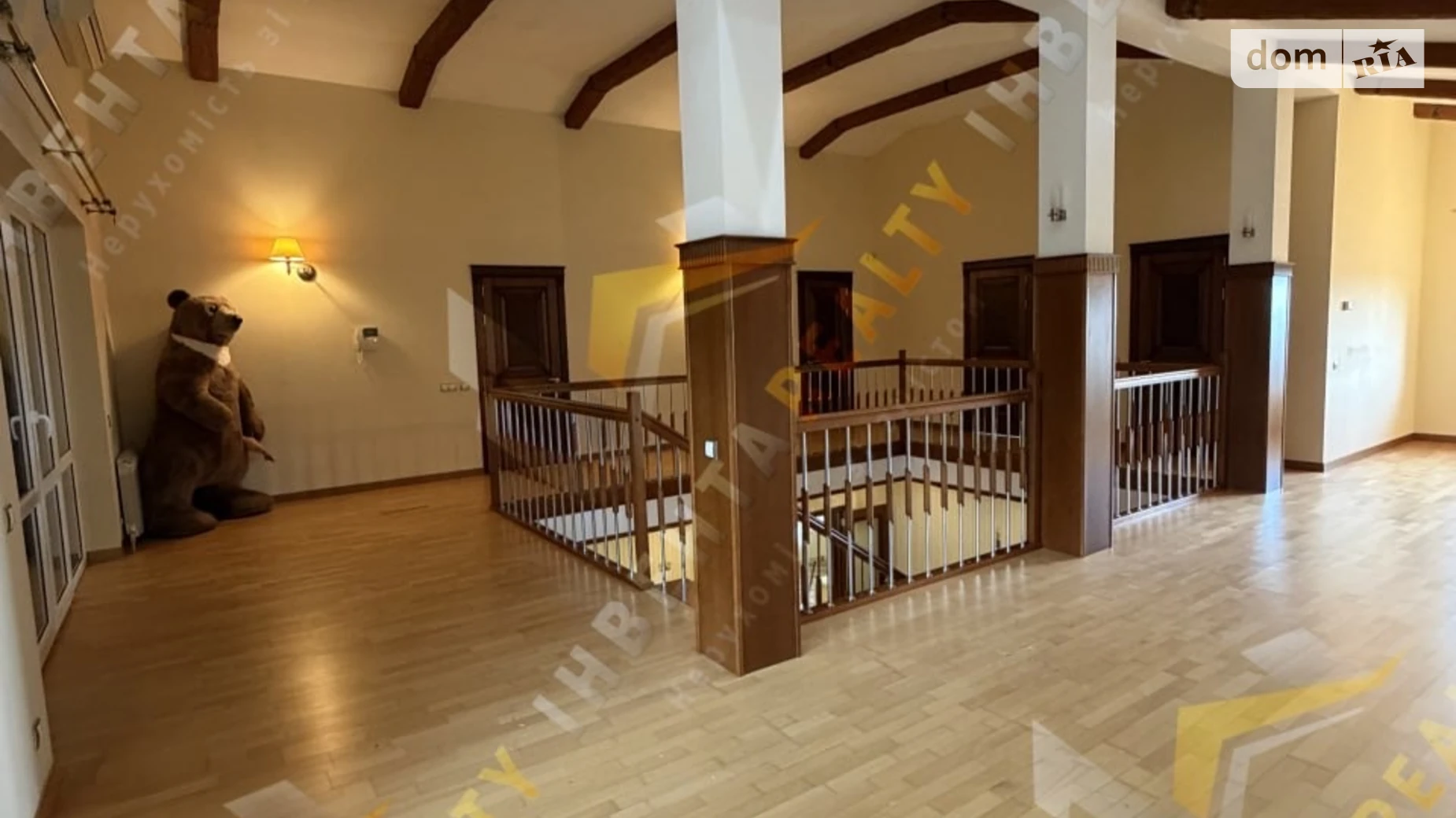 Продается дом на 2 этажа 283.3 кв. м с садом, цена: 550000 $ - фото 3