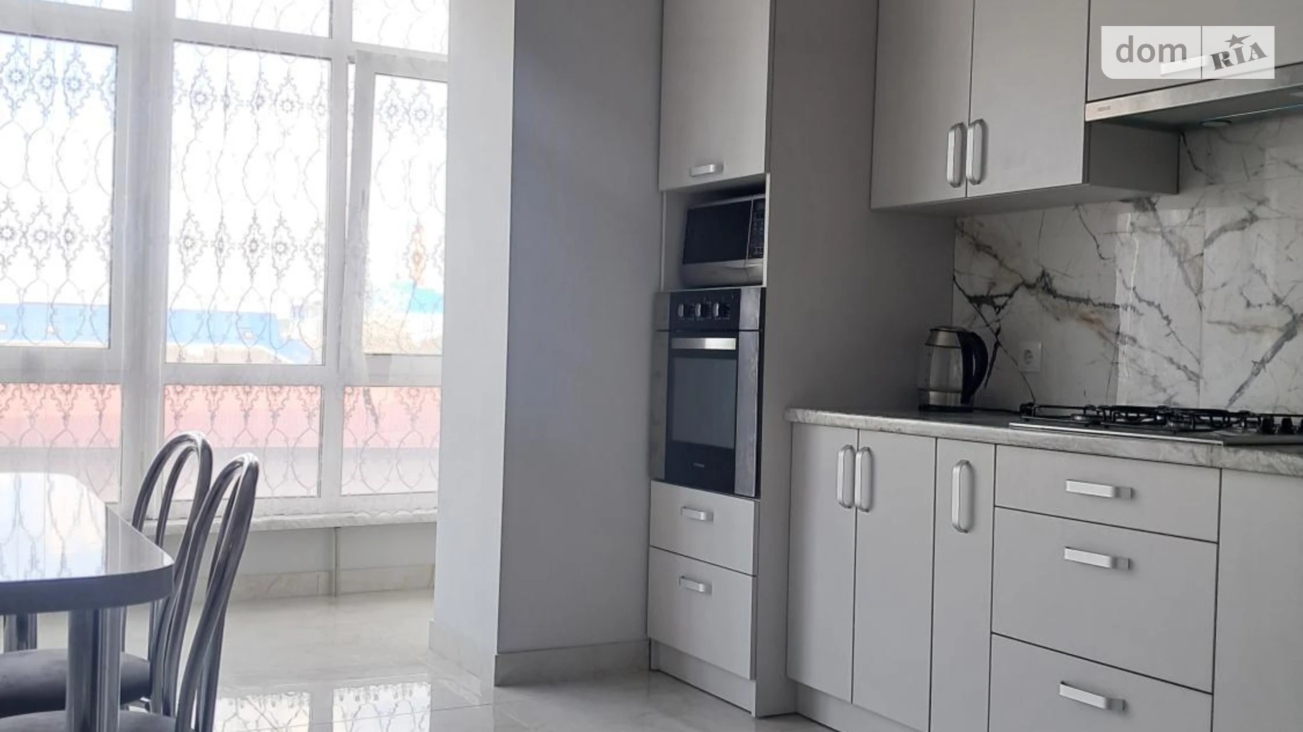 Сдается в аренду 2-комнатная квартира 62.1 кв. м в Ивано-Франковске, ул. Макогона, 25А - фото 2