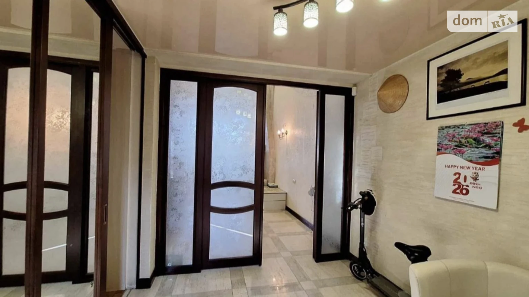 Продается дом на 3 этажа 250 кв. м с баней/сауной, цена: 220000 $ - фото 3