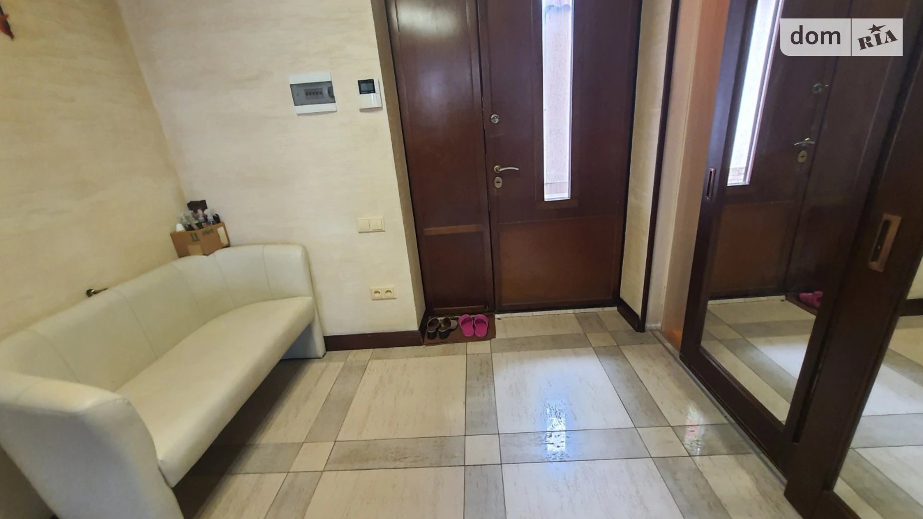 Продается дом на 3 этажа 250 кв. м с баней/сауной, цена: 220000 $ - фото 4