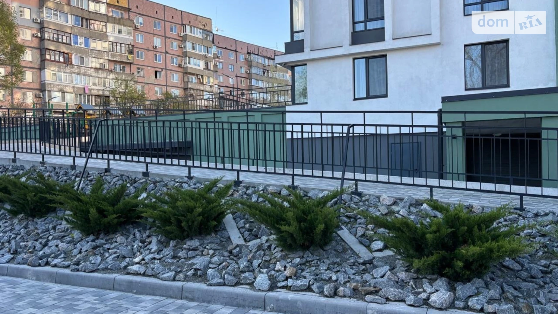 Продается 1-комнатная квартира 44 кв. м в Днепре, ул. Космическая, 5 - фото 2