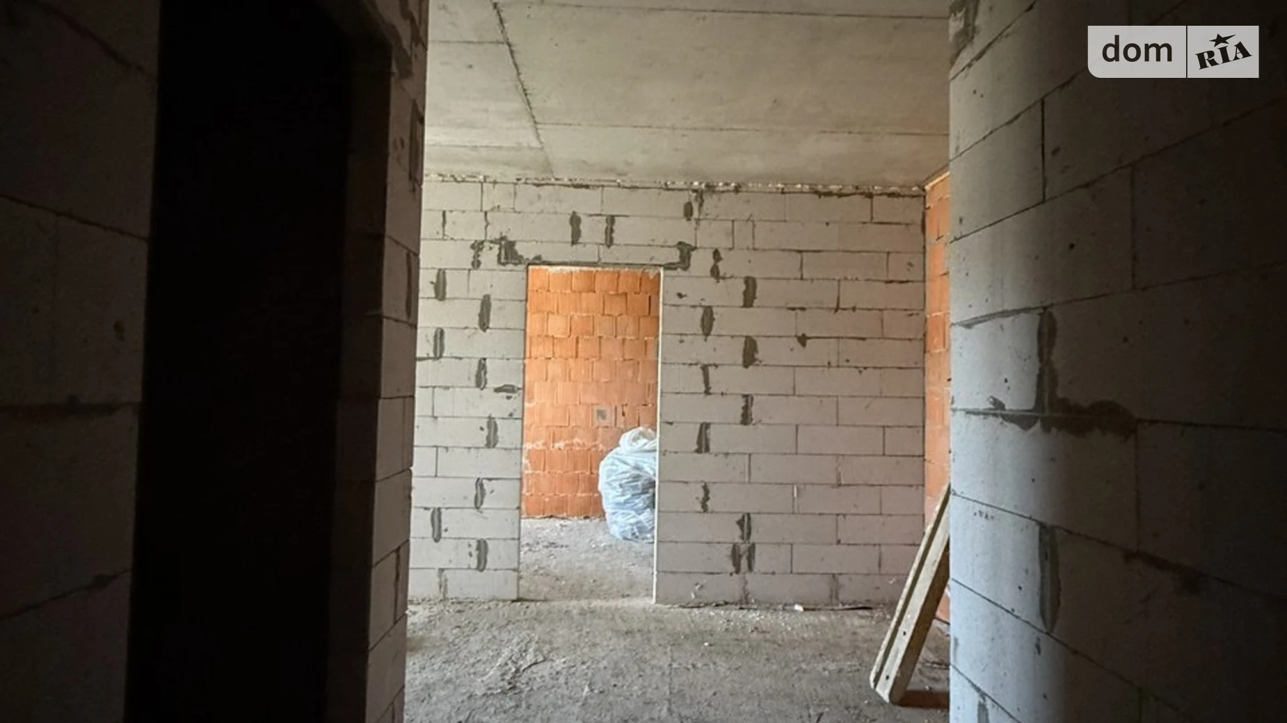 Продается 1-комнатная квартира 52.5 кв. м в Солонке, ул. Ивана Рубчака - фото 2