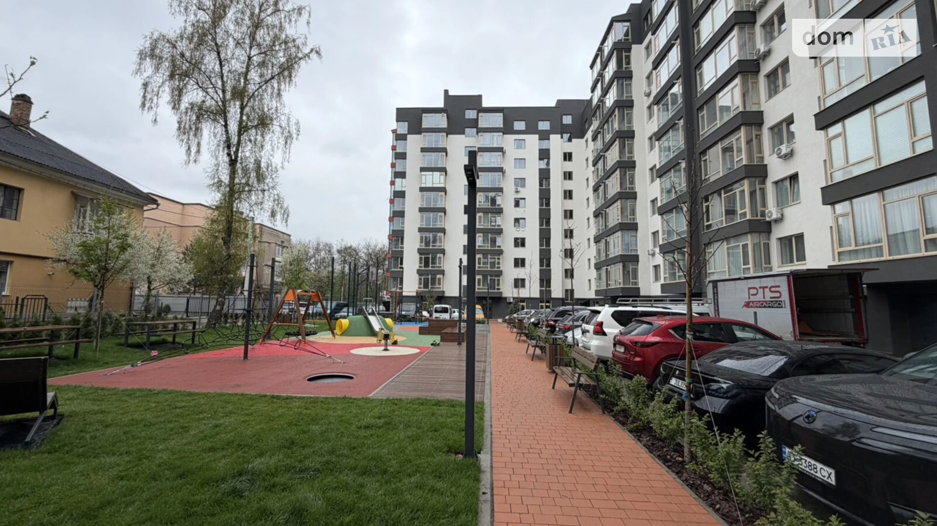 Сдается в аренду 2-комнатная квартира 68 кв. м в Ивано-Франковске, ул. Волошина Августина, 2 - фото 2