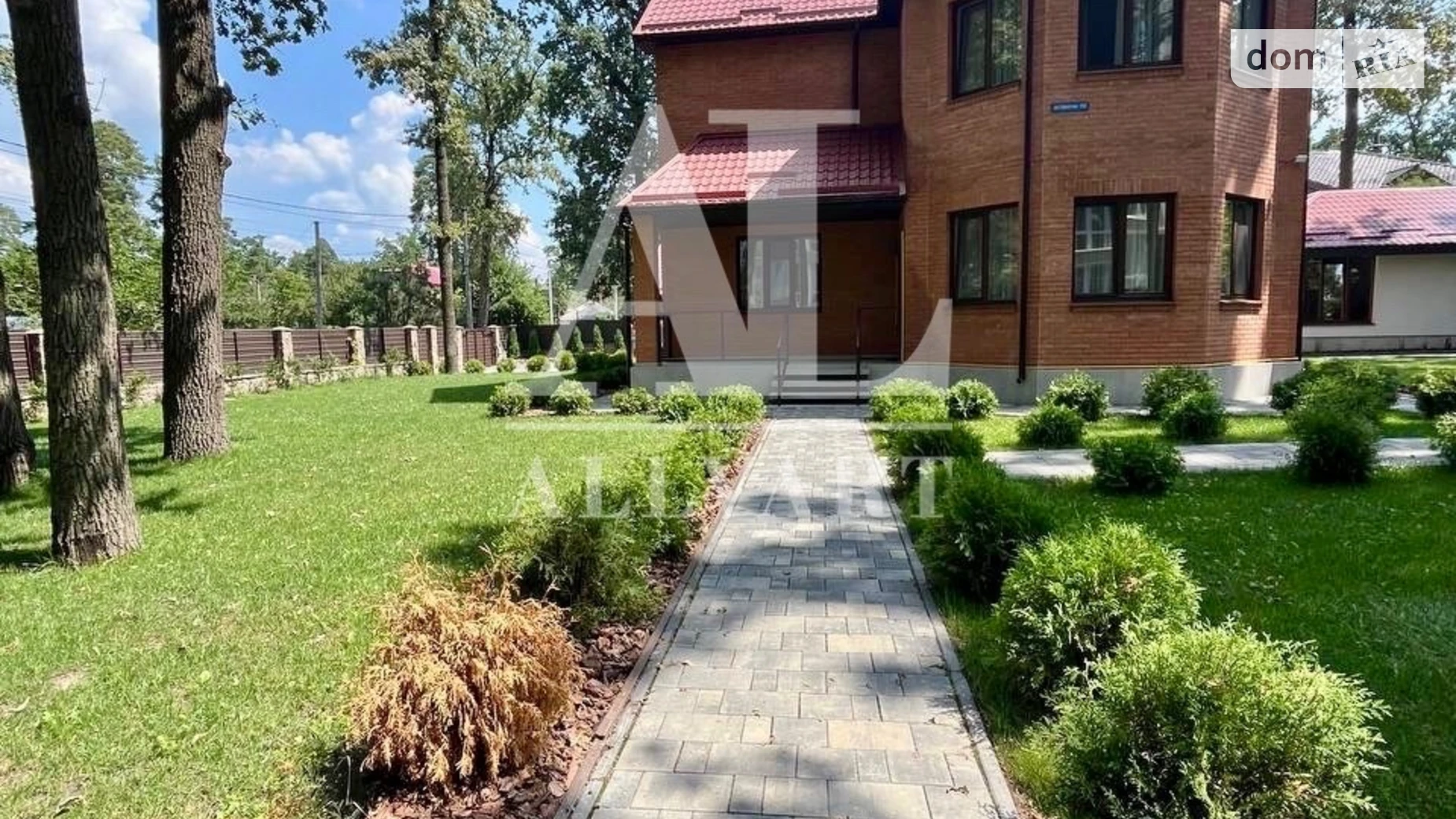 Продается дом на 2 этажа 178.5 кв. м с камином, цена: 500000 $ - фото 2