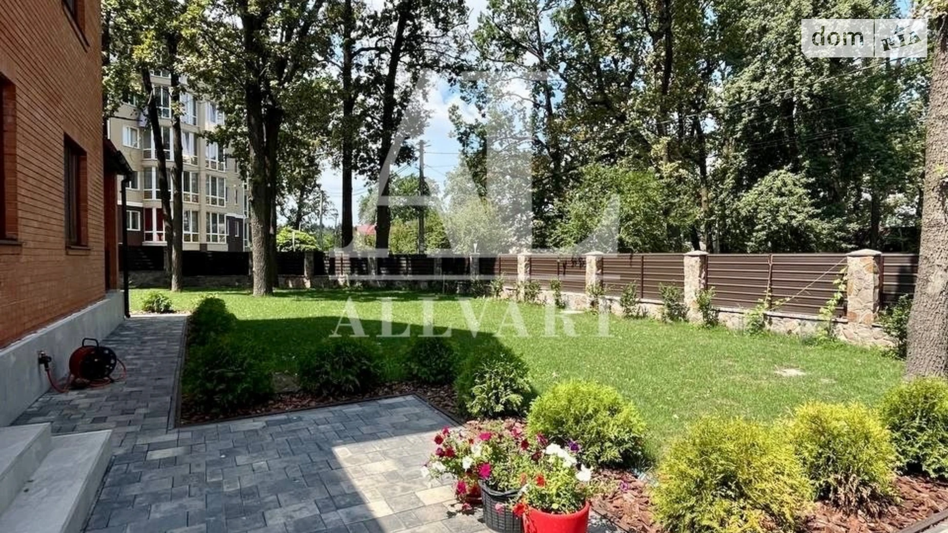 Продается дом на 2 этажа 178.5 кв. м с камином, цена: 500000 $ - фото 4