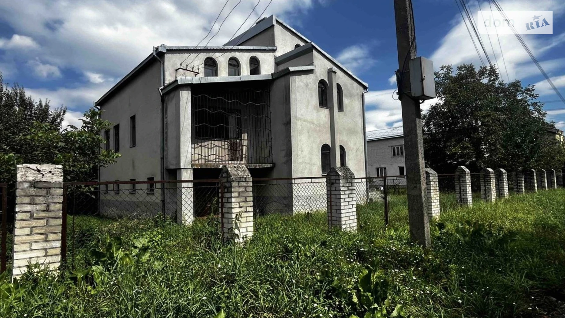 Продается дом на 3 этажа 360 кв. м с садом, цена: 124000 $ - фото 2