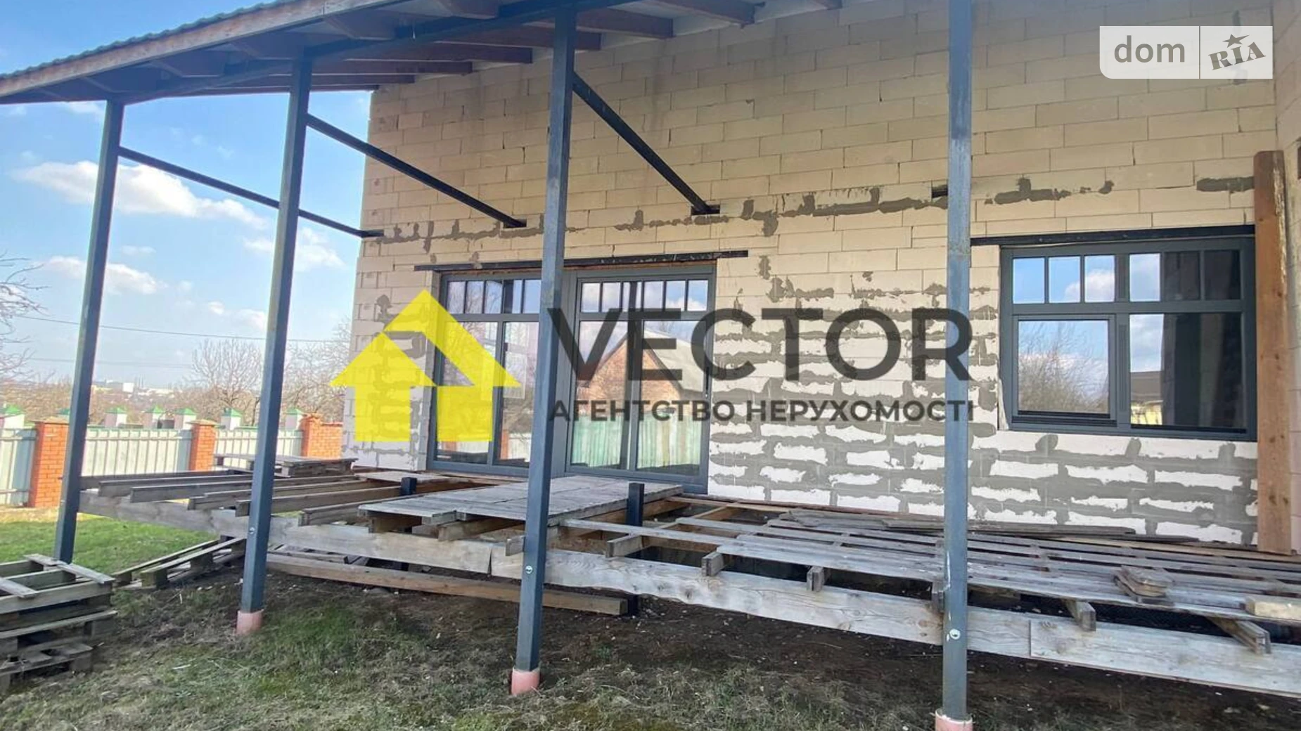 Продается дом на 2 этажа 180 кв. м с участком, цена: 85000 $ - фото 2