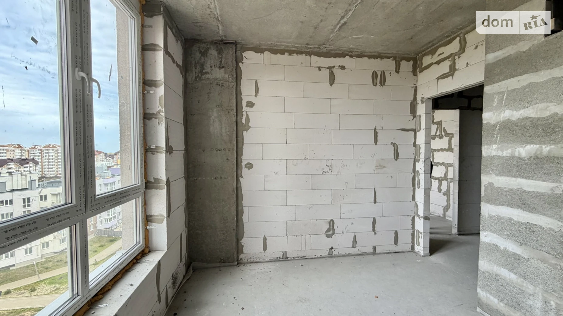 Продается 1-комнатная квартира 30.7 кв. м в Буче, ул. Князя Владимира Великого - фото 2