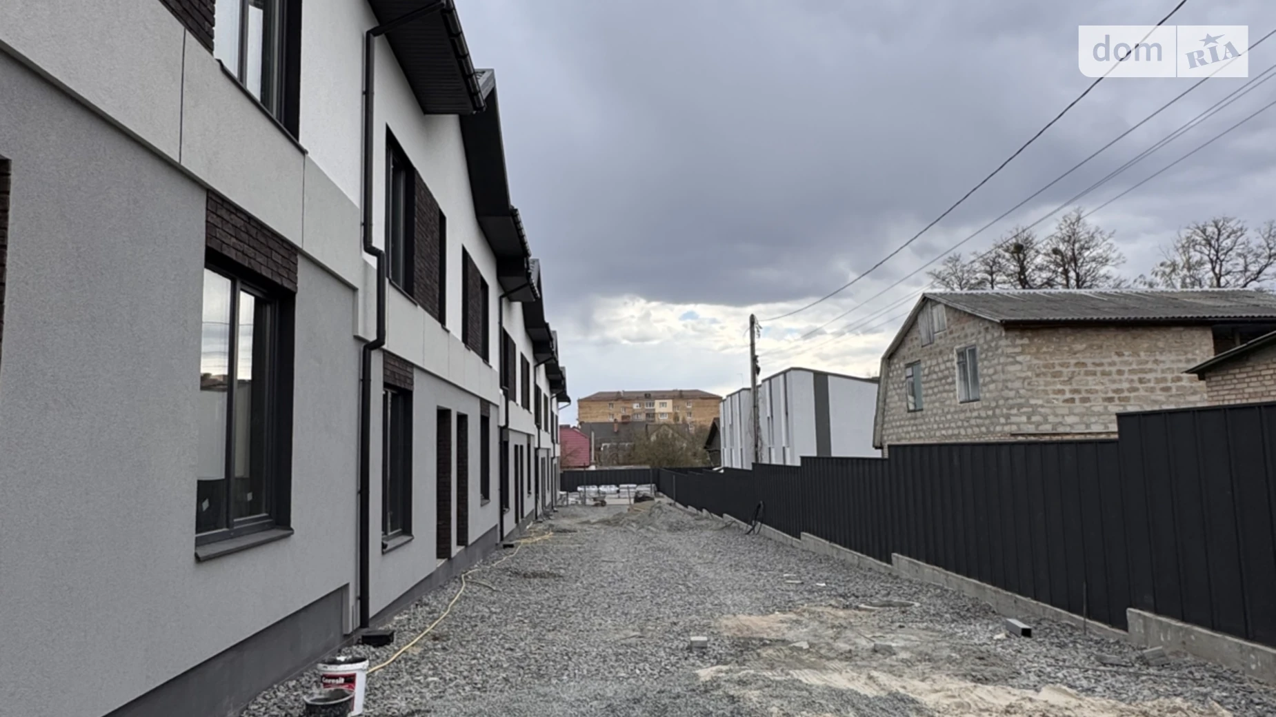 Продается дом на 2 этажа 90 кв. м с бассейном, цена: 85000 $ - фото 2