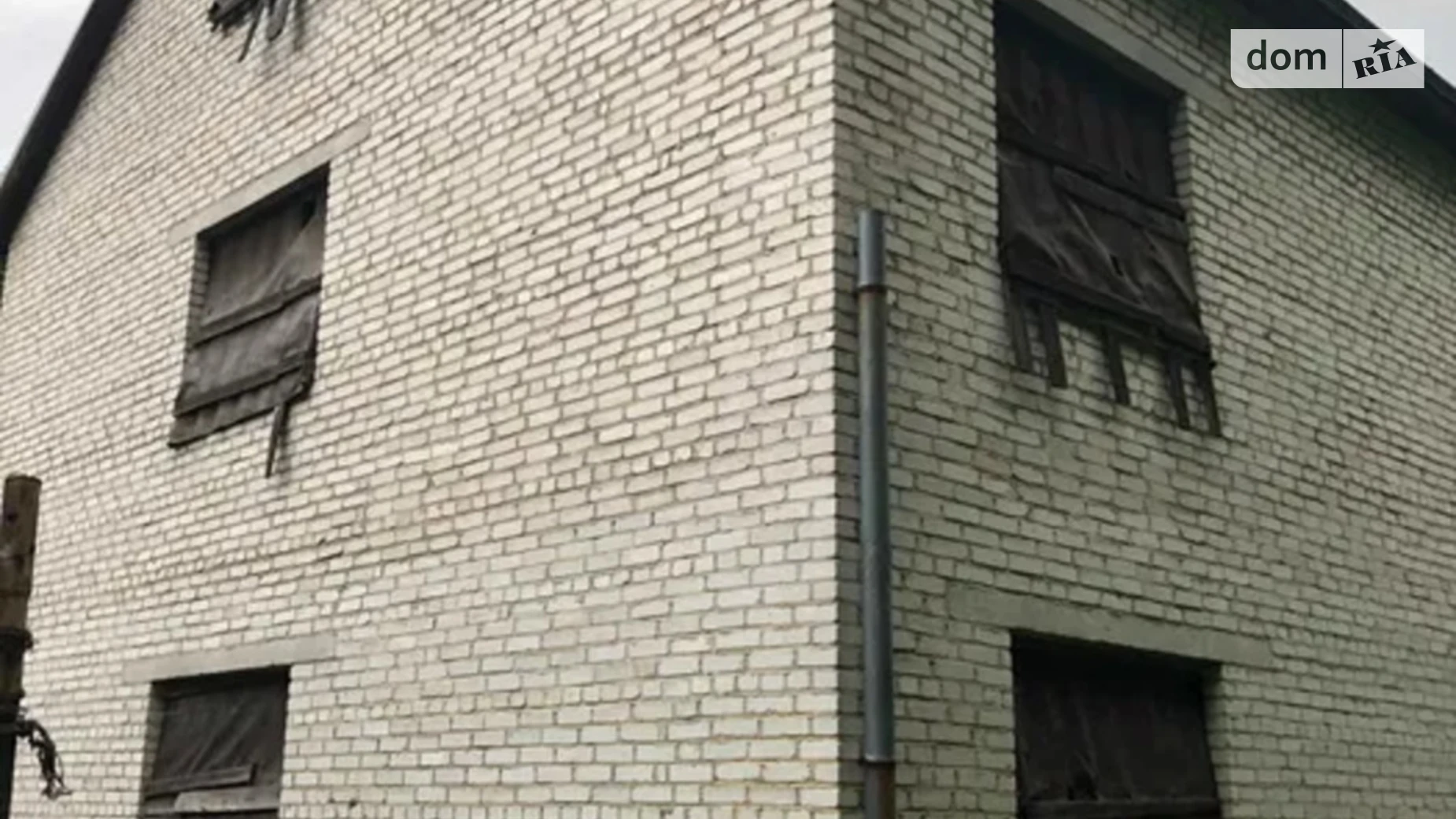 Продается дом на 3 этажа 300 кв. м с гаражом, цена: 120000 $ - фото 2