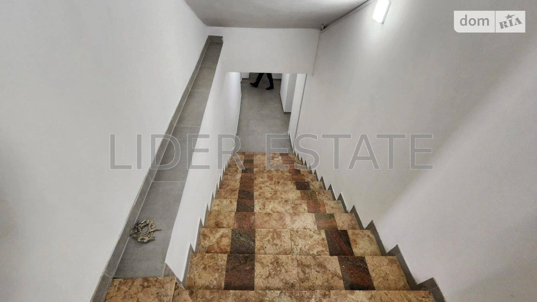 Сдается в аренду офис 1030 кв. м в бизнес-центре, цена: 850 $ - фото 4