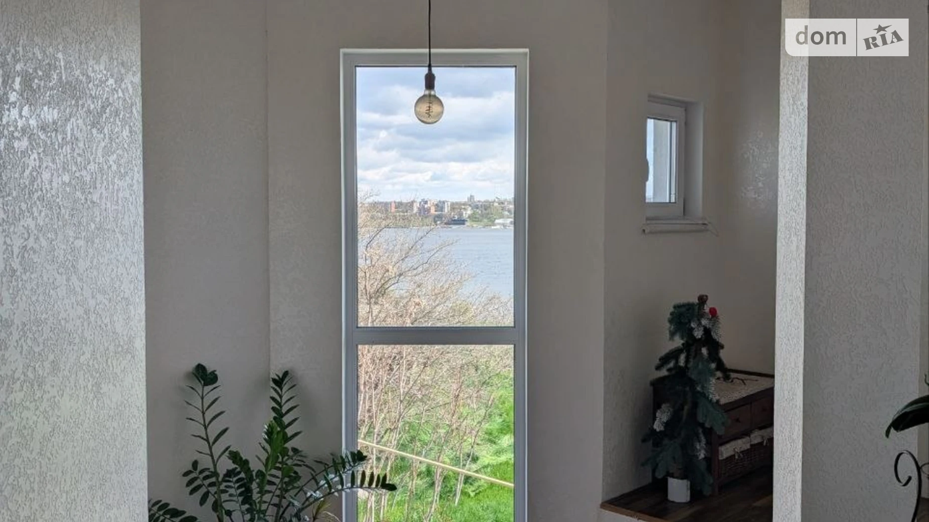 Продается дом на 2 этажа 142 кв. м с балконом, цена: 145000 $ - фото 2