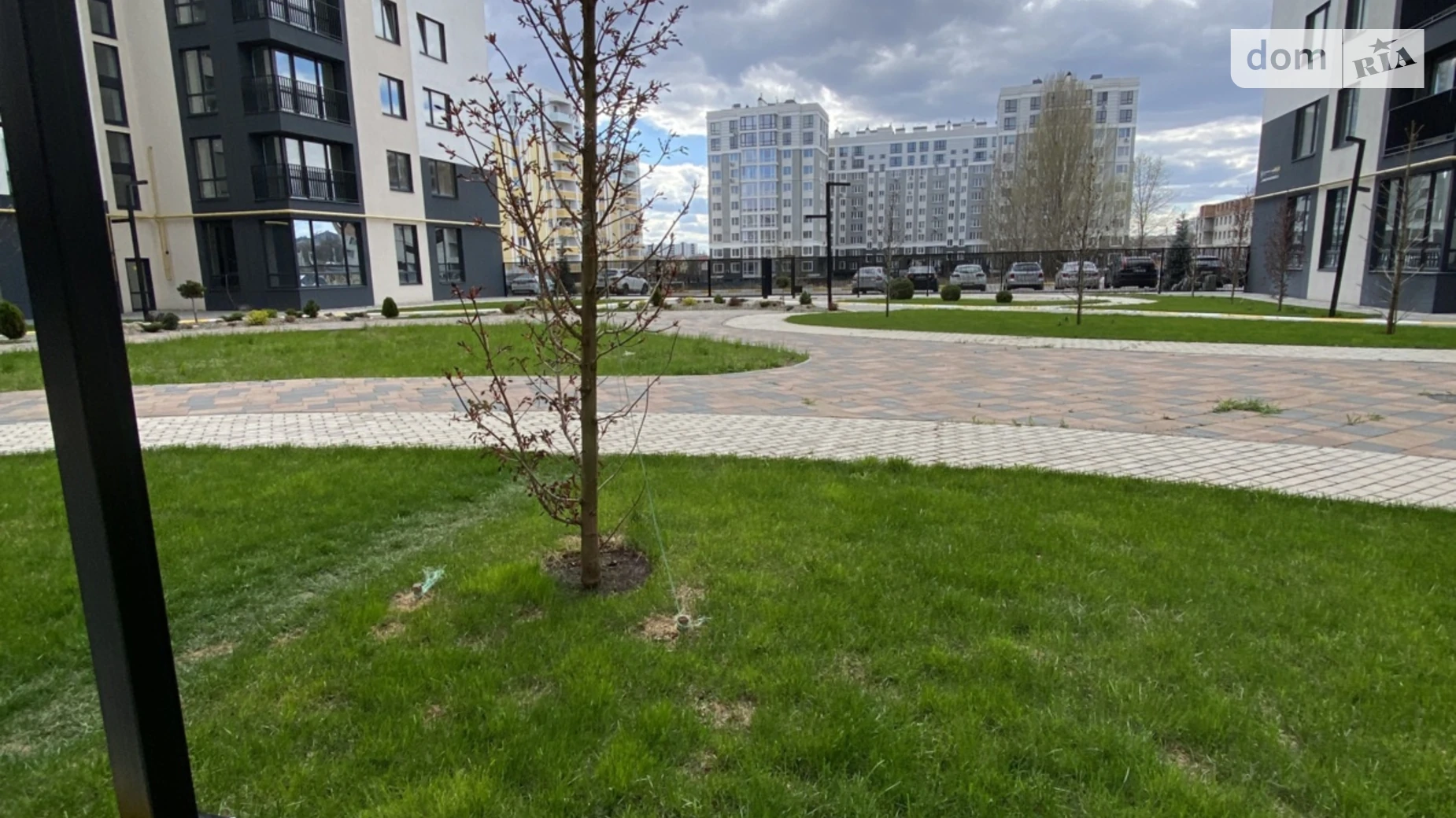 Продается 1-комнатная квартира 40 кв. м в Буче, ул. Ивана Кожедуба, 4 - фото 2