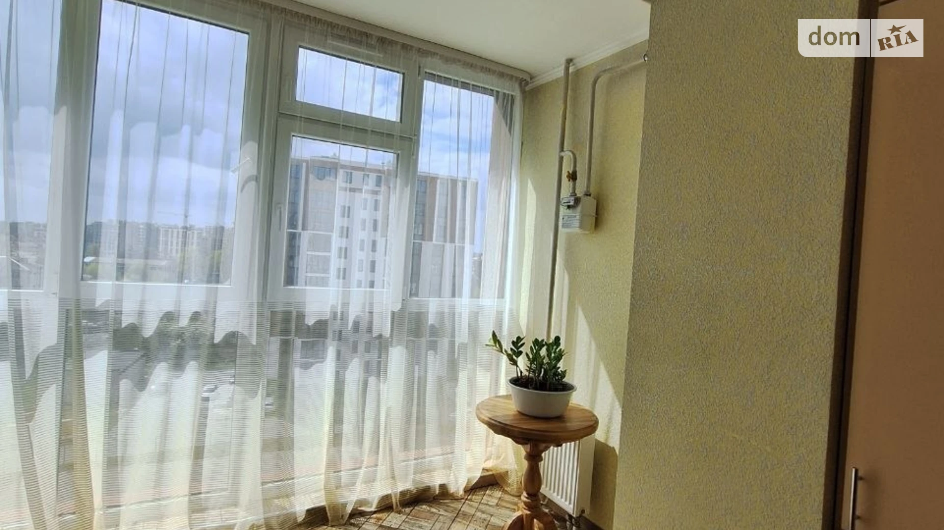 Продается 2-комнатная квартира 67 кв. м в Ровно, ул. Защитников Мариуполя(Костромская), 89 - фото 2