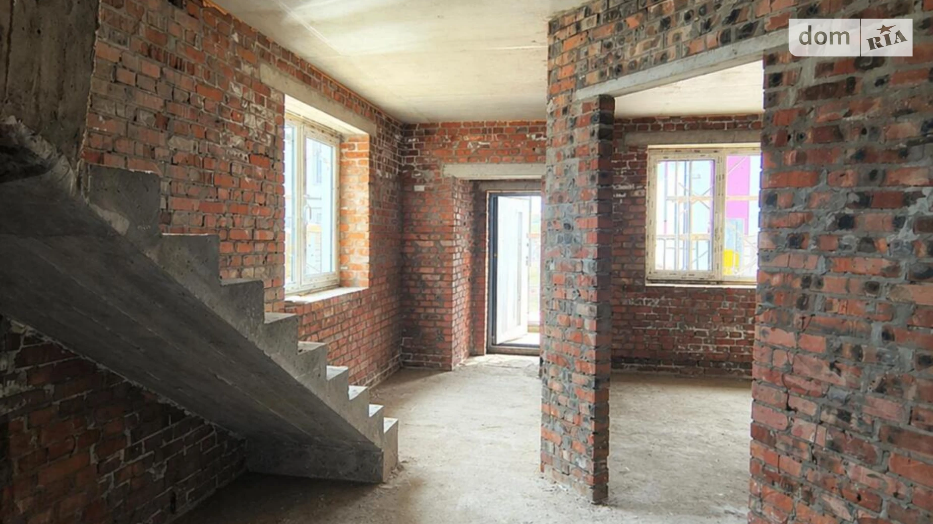 Продается дом на 2 этажа 117 кв. м с камином, цена: 82999 $ - фото 3