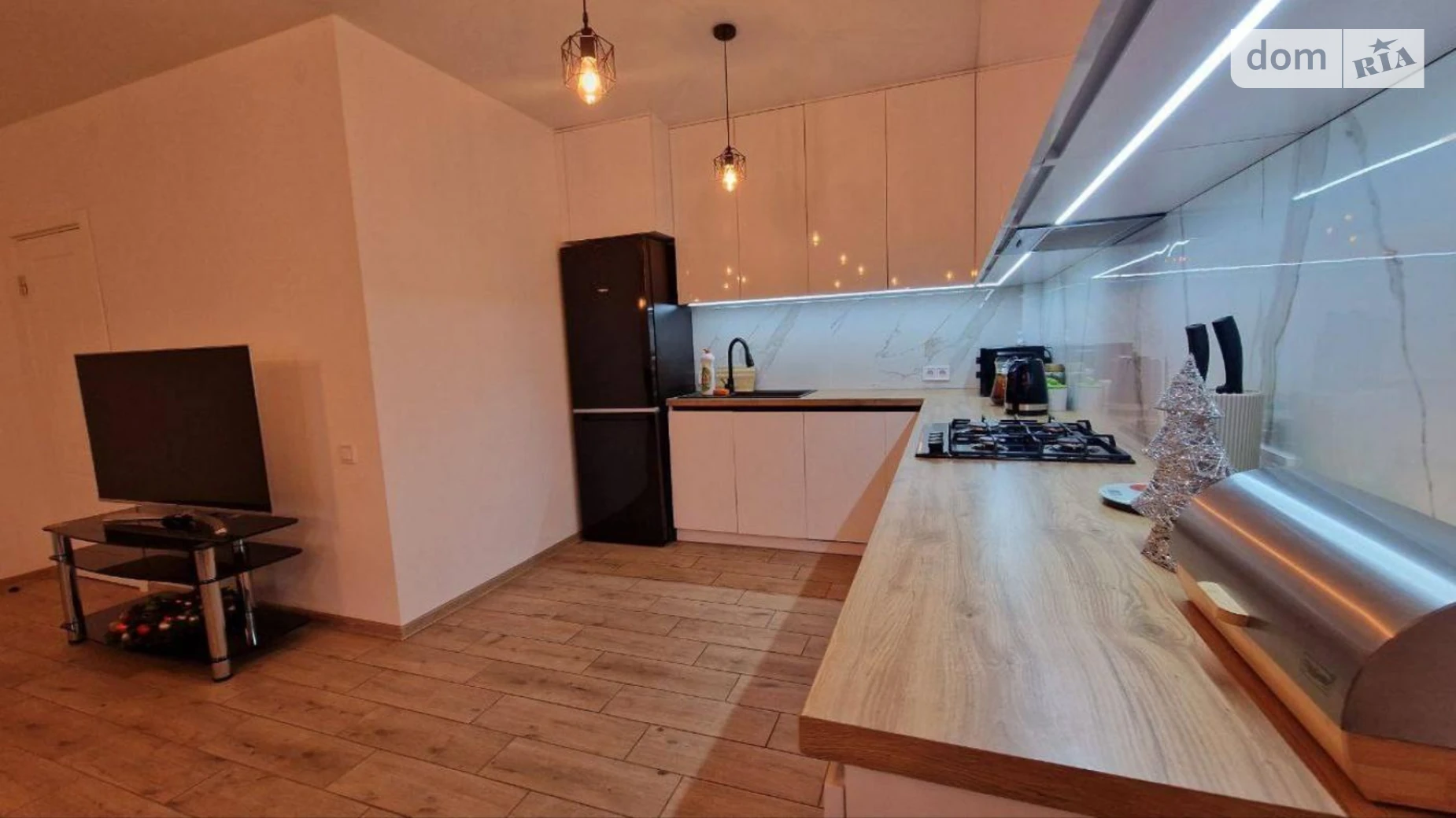 Продается 3-комнатная квартира 100 кв. м в Дрогобыче, ул. Тараса Шевченка, 5 - фото 4