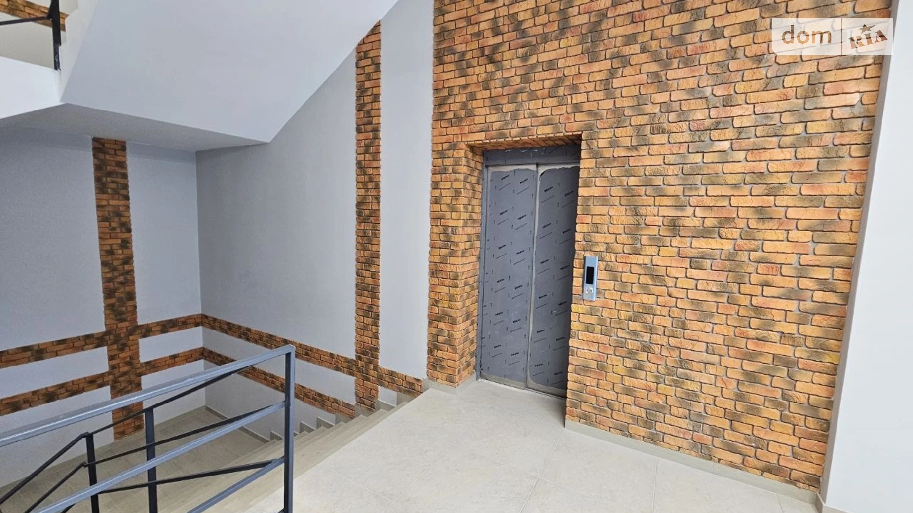 Продается офис 18.3 кв. м в бизнес-центре, цена: 31500 $ - фото 3