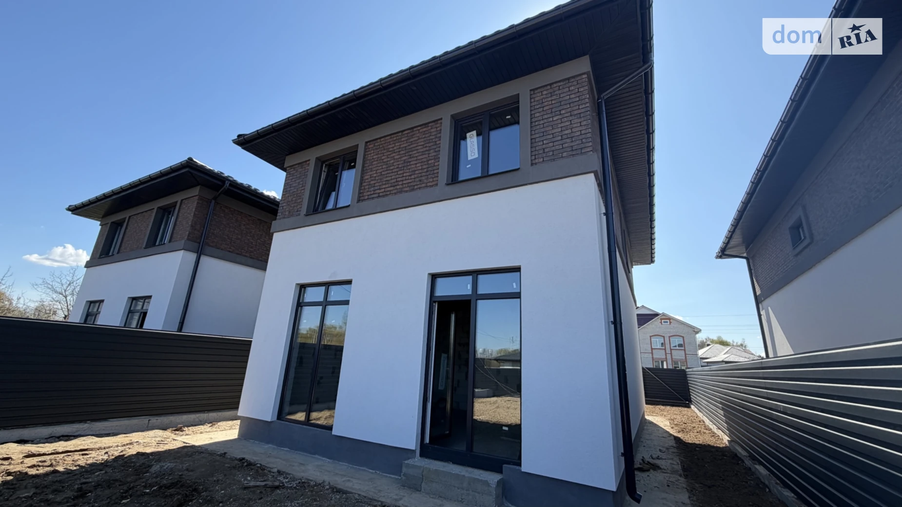 Продается дом на 2 этажа 120 кв. м с балконом, цена: 106000 $ - фото 2