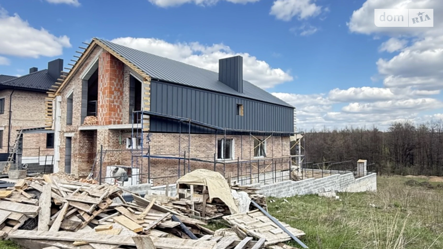 Продается дом на 2 этажа 220 кв. м с мебелью, цена: 220000 $ - фото 2