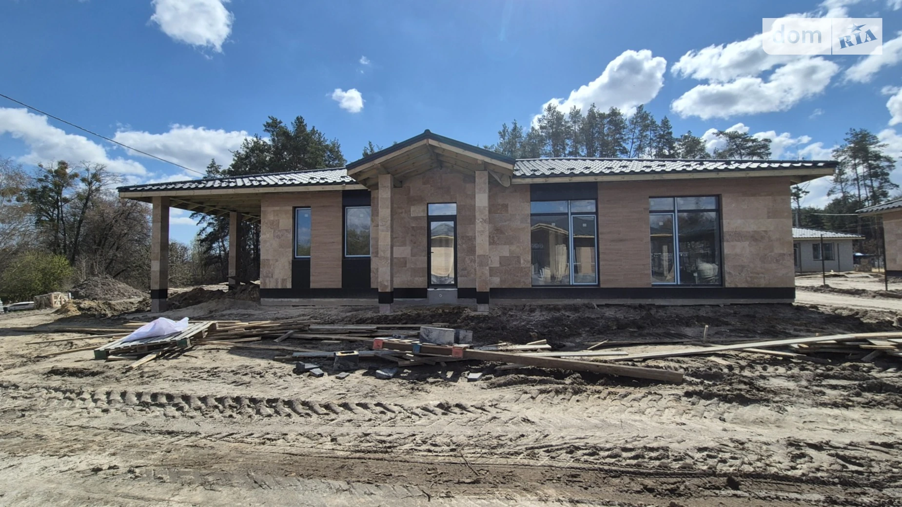 Продается одноэтажный дом 130 кв. м с бассейном, цена: 170000 $ - фото 3