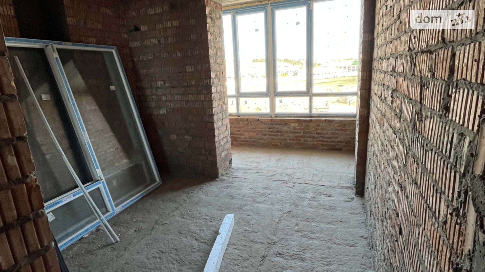 Продается 1-комнатная квартира 34 кв. м в Буче, ул. Саломеи Крушельницкой, 2 - фото 2