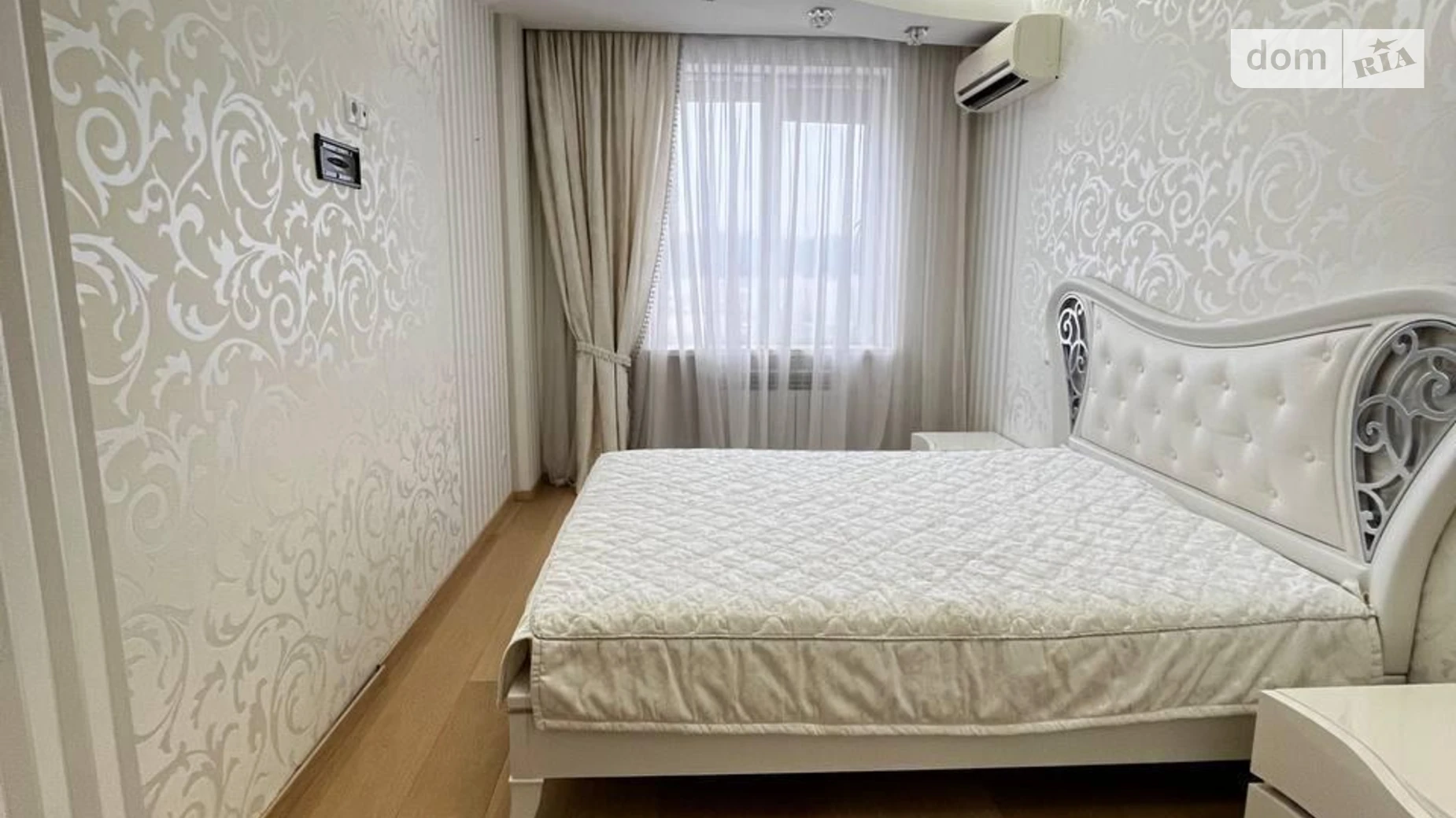 Продается 2-комнатная квартира 73.9 кв. м в Полтаве, бул. Хмельницкого Богдана - фото 3