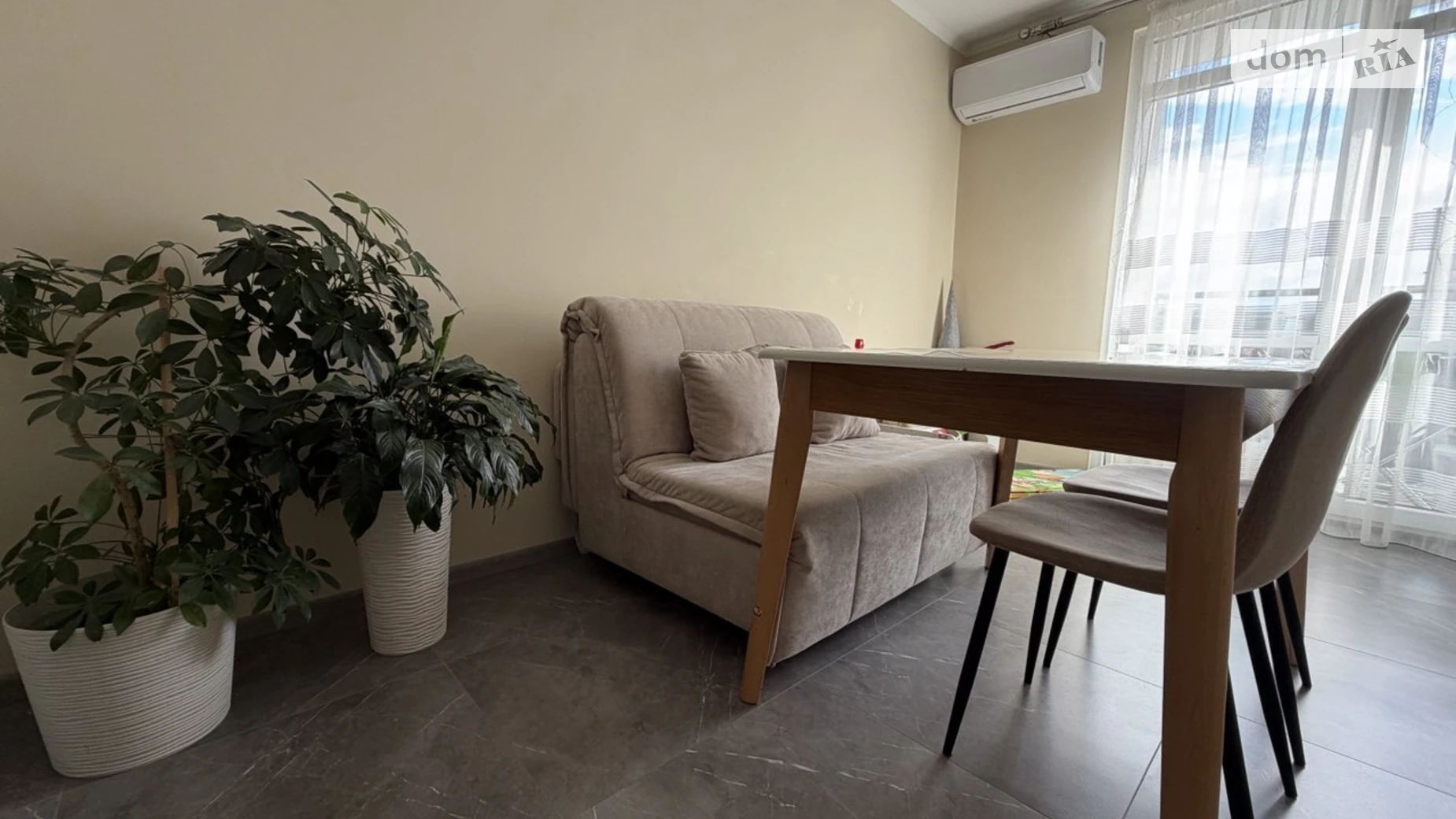 Сдается в аренду 1-комнатная квартира 52 кв. м в Ивано-Франковске, ул. Гетьмана Ивана Мазепы, 164 корпус 3 - фото 2