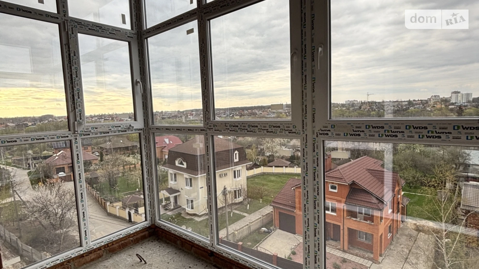 Продается 2-комнатная квартира 72 кв. м в Полтаве, ул. Великотырновская, 9А/1 - фото 2