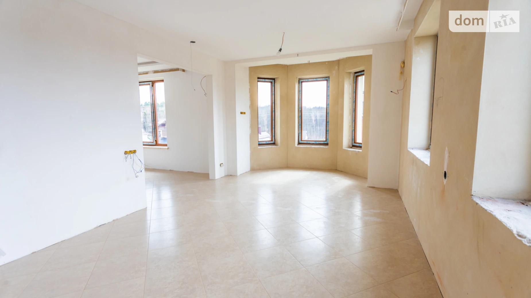 Продается дом на 2 этажа 329 кв. м с камином, цена: 400000 $ - фото 4