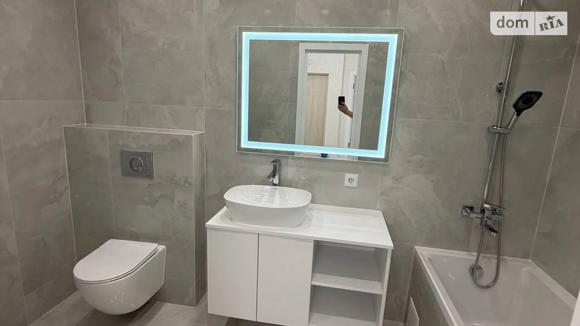 Продается 2-комнатная квартира 65 кв. м в Хмельницком, ул. Кармелюка, 7 - фото 2