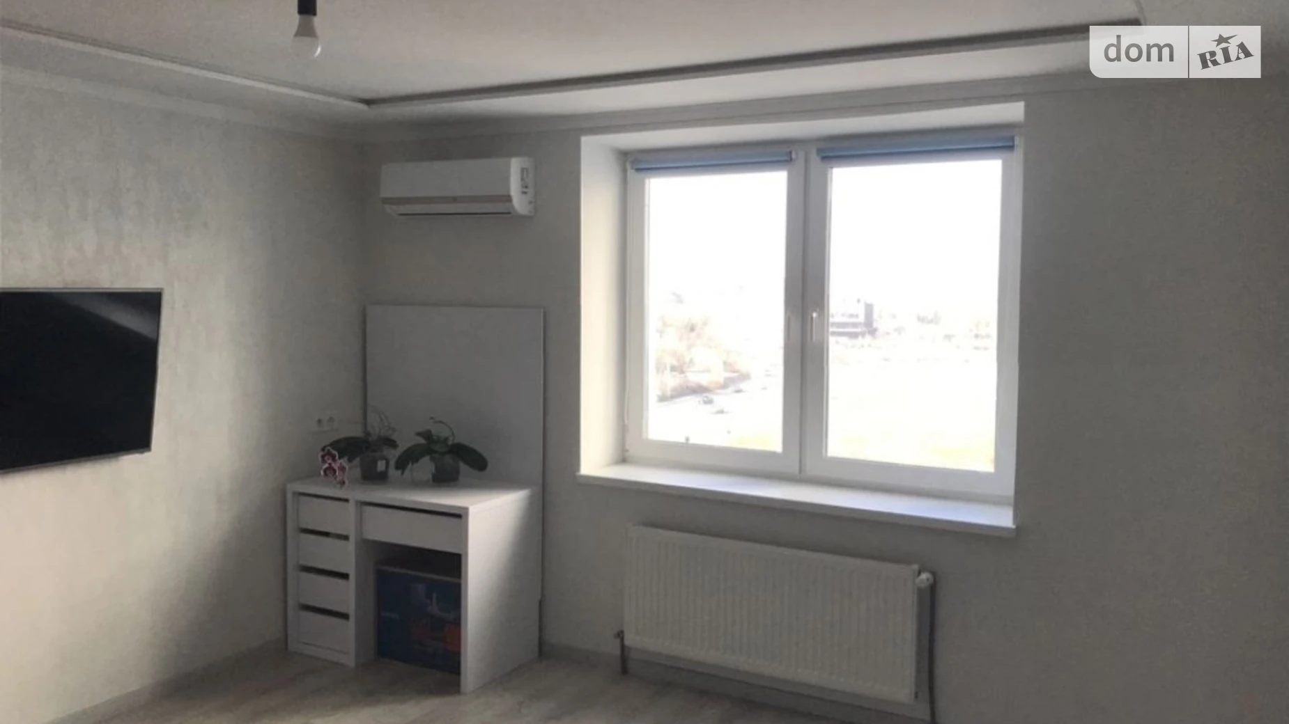 Продается 3-комнатная квартира 92 кв. м в Черкассах, ул. Жужомы Сержанта - фото 2