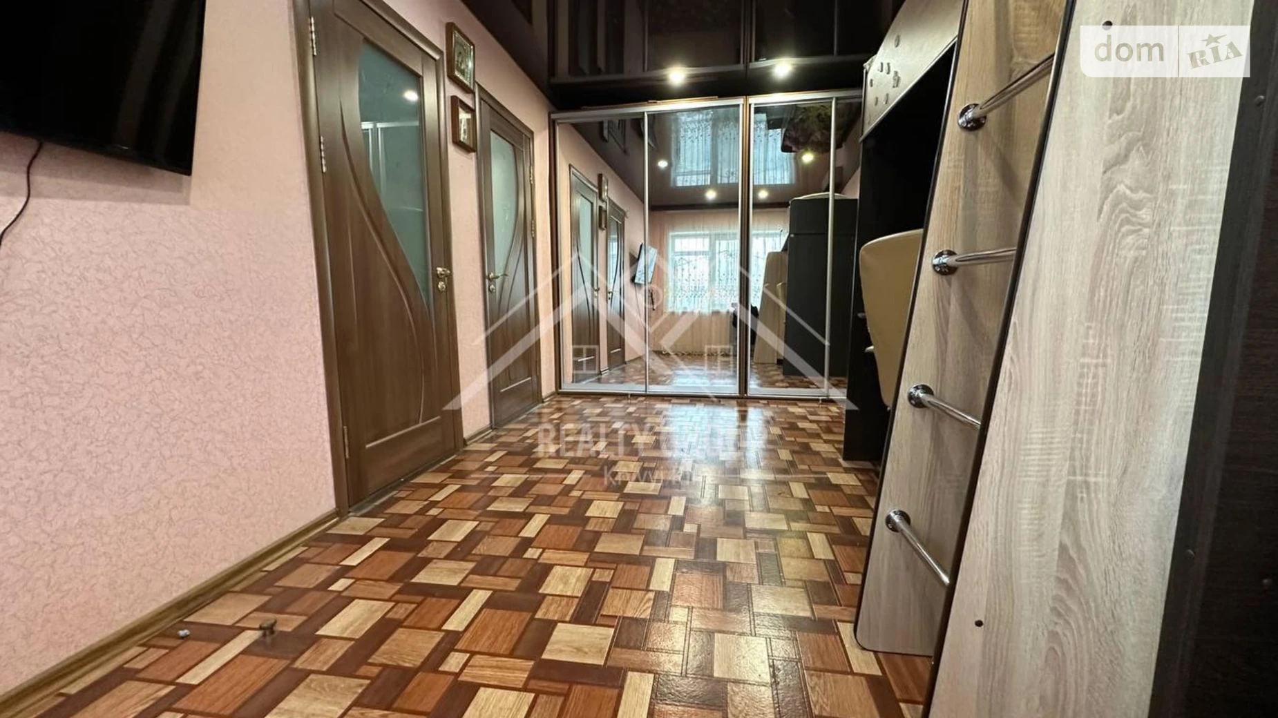 Продается 3-комнатная квартира 45.4 кв. м в Кривом Роге, цена: 21000 $ - фото 3