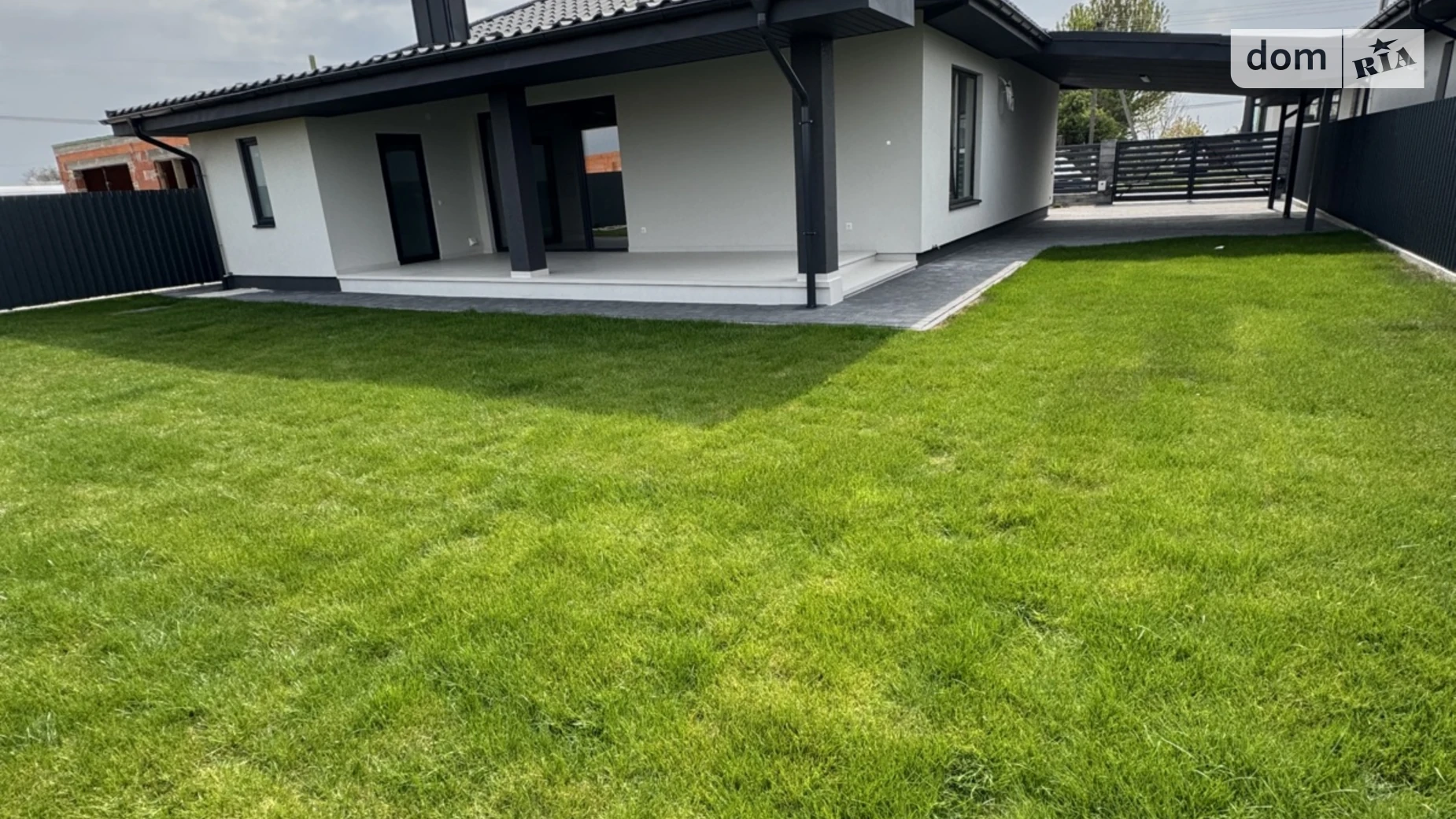 Продается одноэтажный дом 140 кв. м с верандой, цена: 200000 $ - фото 3