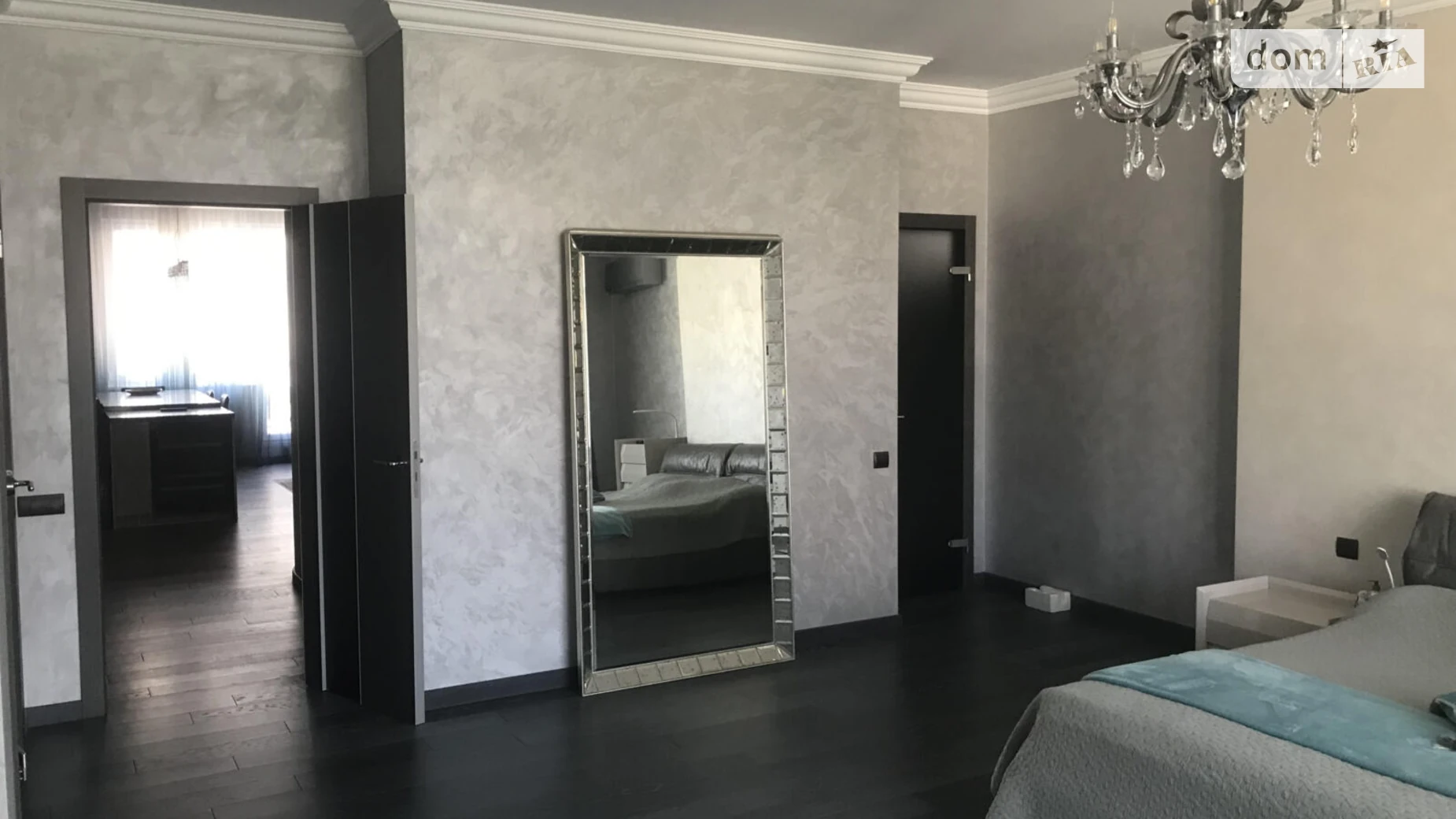 Продается 2-комнатная квартира 146.7 кв. м в Киеве, ул. Коновальца Евгения, 44А - фото 3