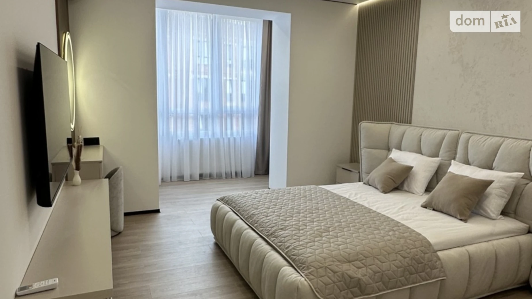 Продается 3-комнатная квартира 93 кв. м в Ивано-Франковске, ул. Приозерная, 42 - фото 4