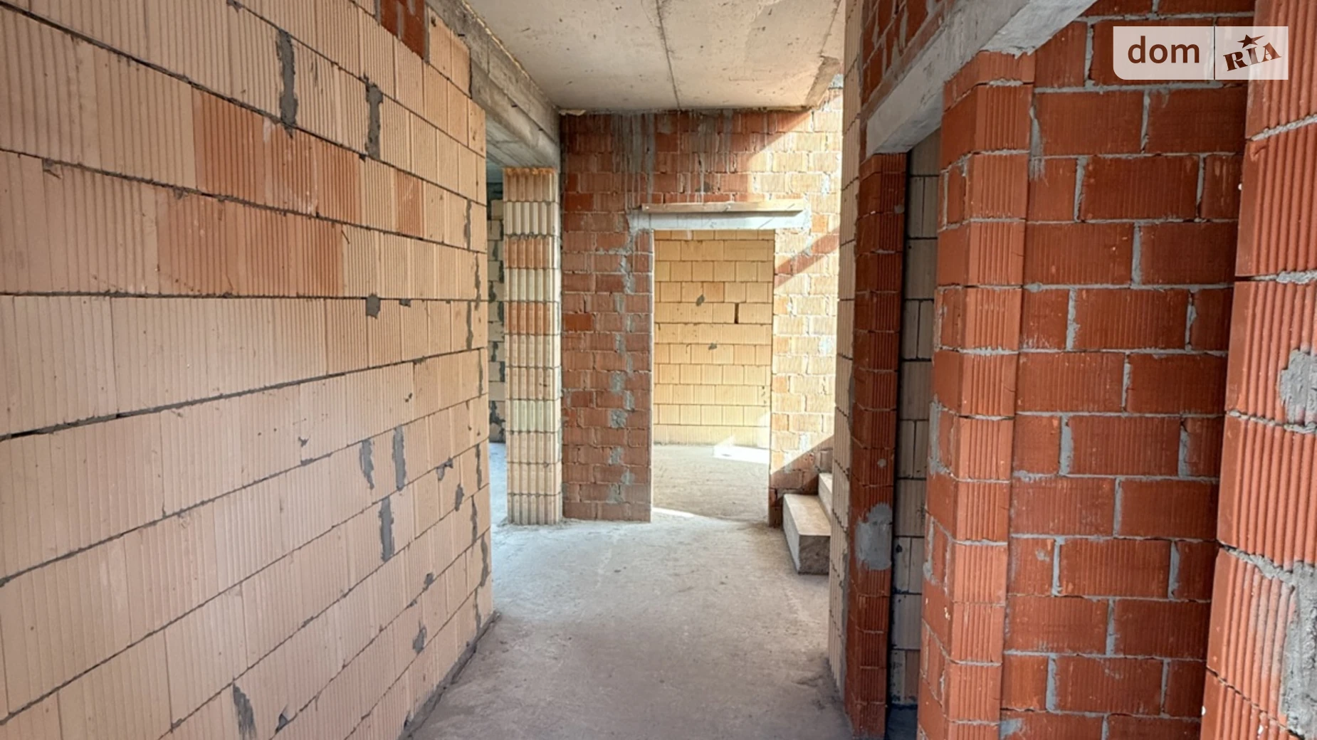 Продается дом на 2 этажа 130 кв. м с участком, цена: 170000 $ - фото 5