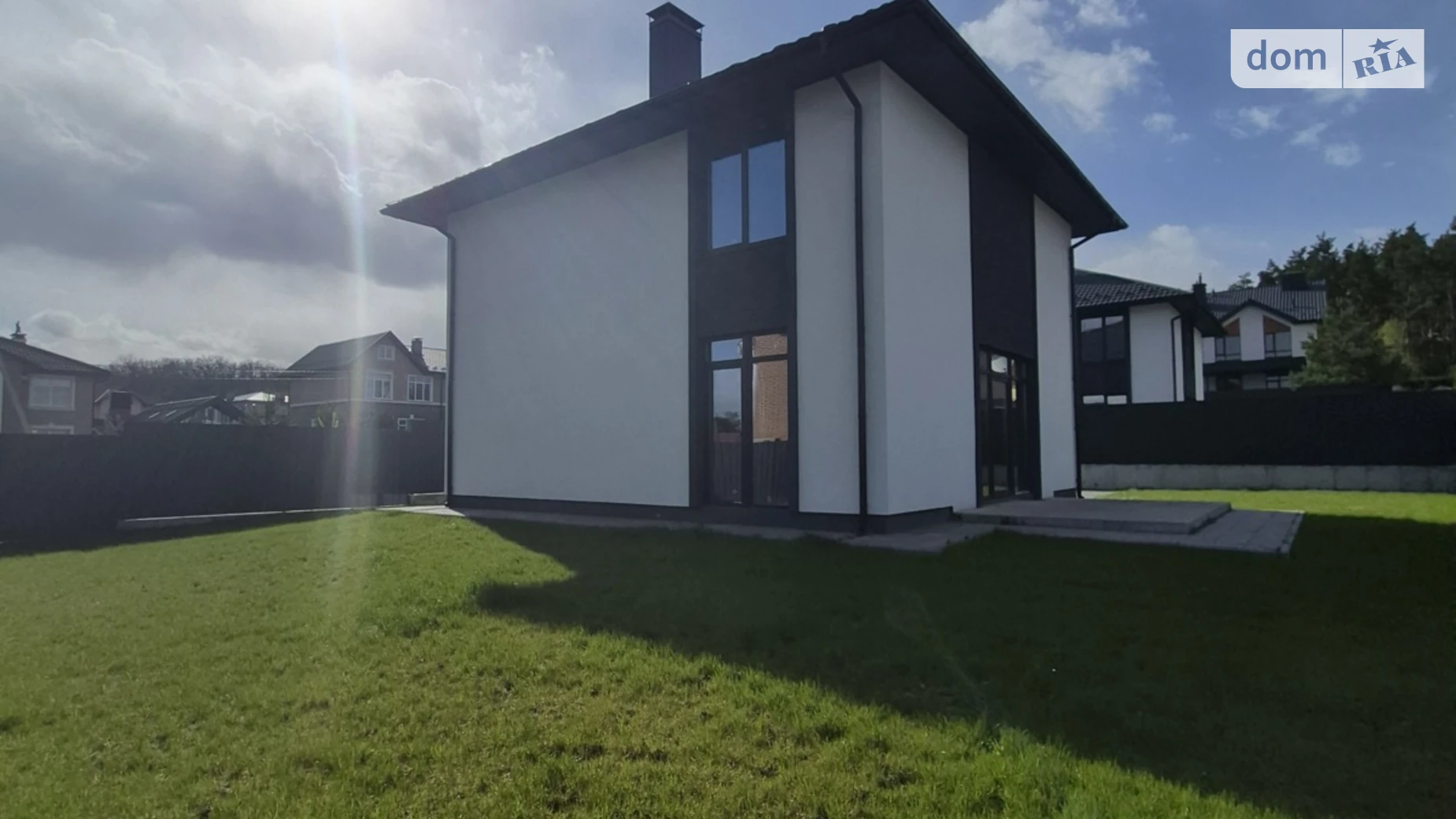 Продается дом на 2 этажа 130 кв. м с баней/сауной, цена: 170000 $ - фото 3