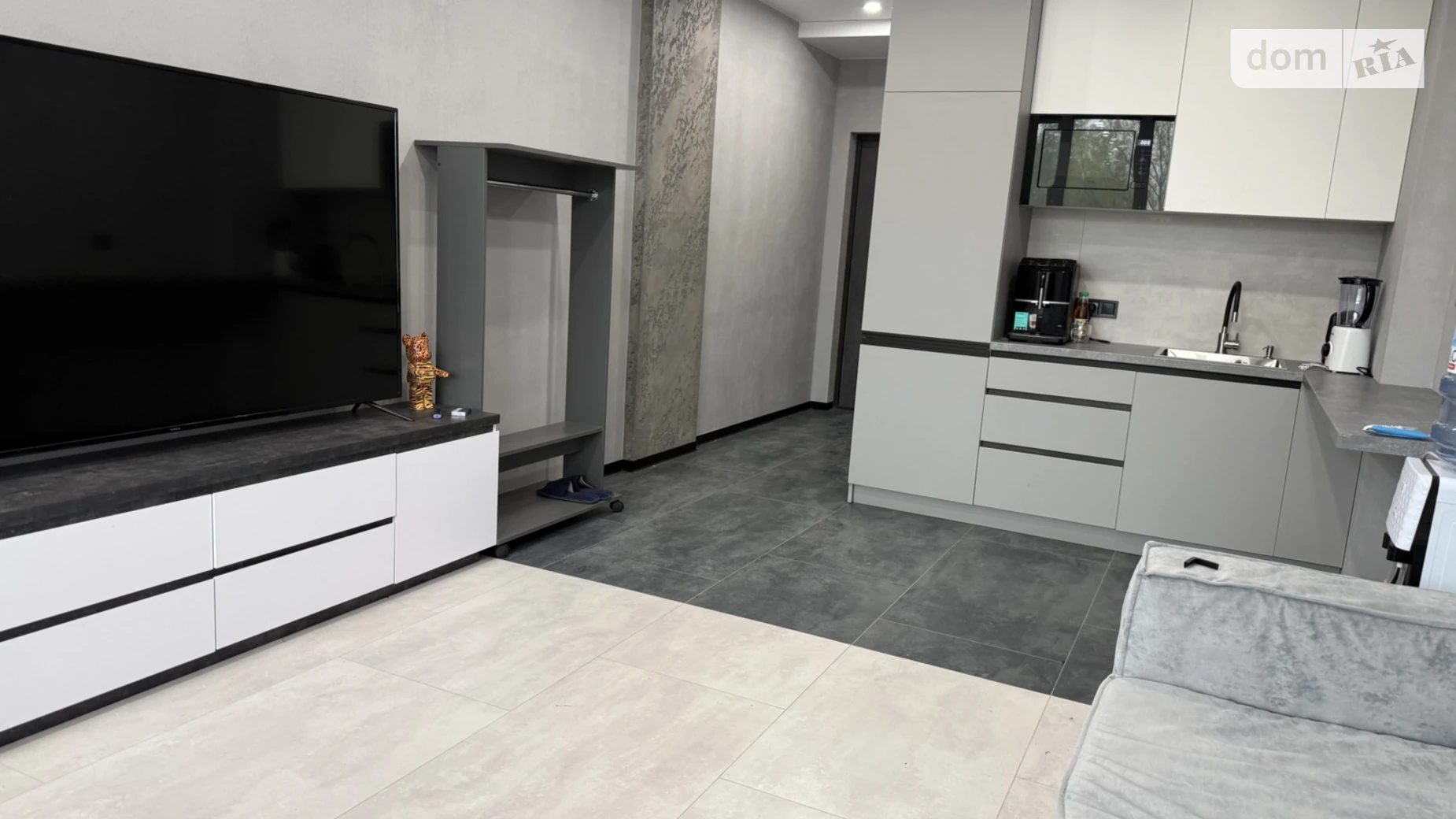 Продается офис 28.7 кв. м в бизнес-центре, цена: 50000 $ - фото 3