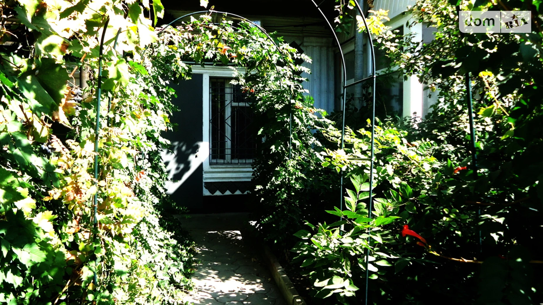 Продается дом на 2 этажа 104 кв. м с верандой, цена: 27500 $ - фото 4